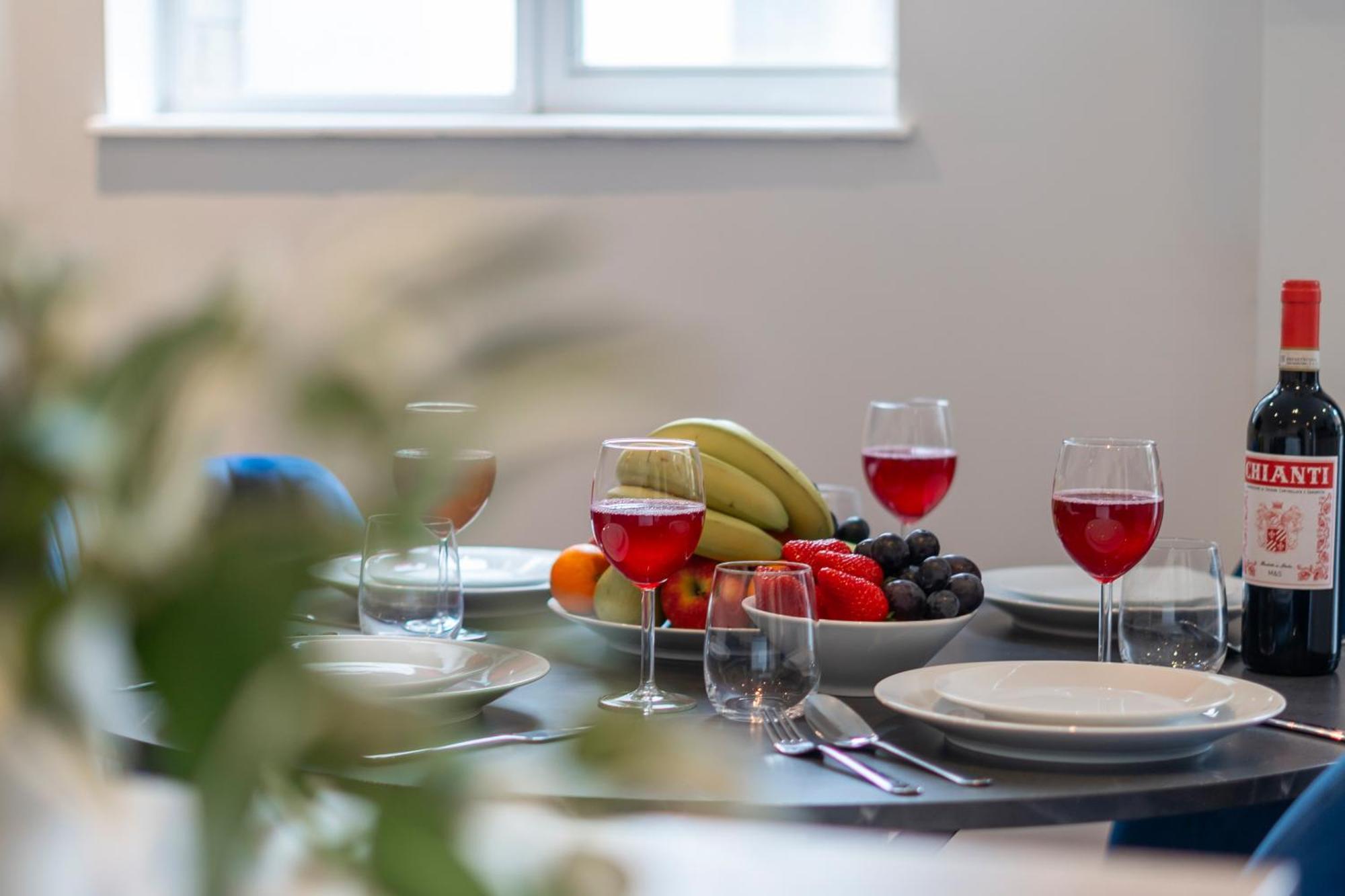 Stay At Whitfield Street Londra Esterno foto